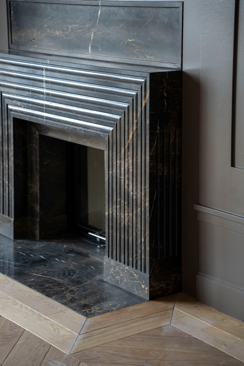 luxury bar interior wood marble