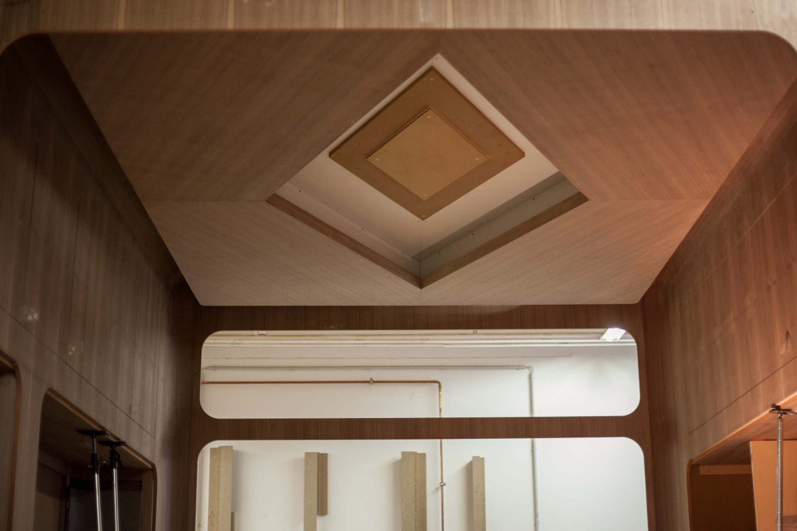 workshop carpenter woodworking 2 scaled