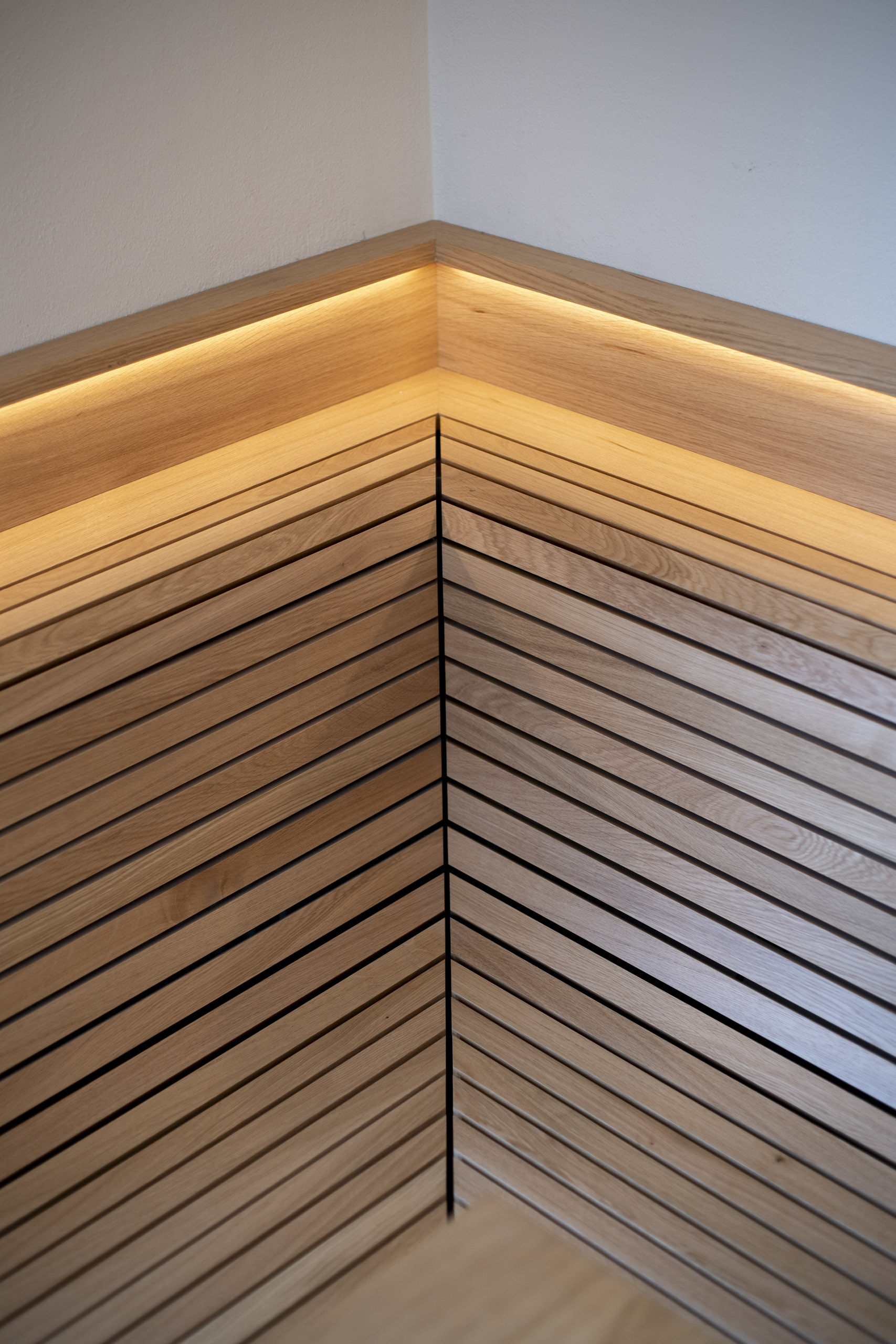 12Interior Restaurant bar