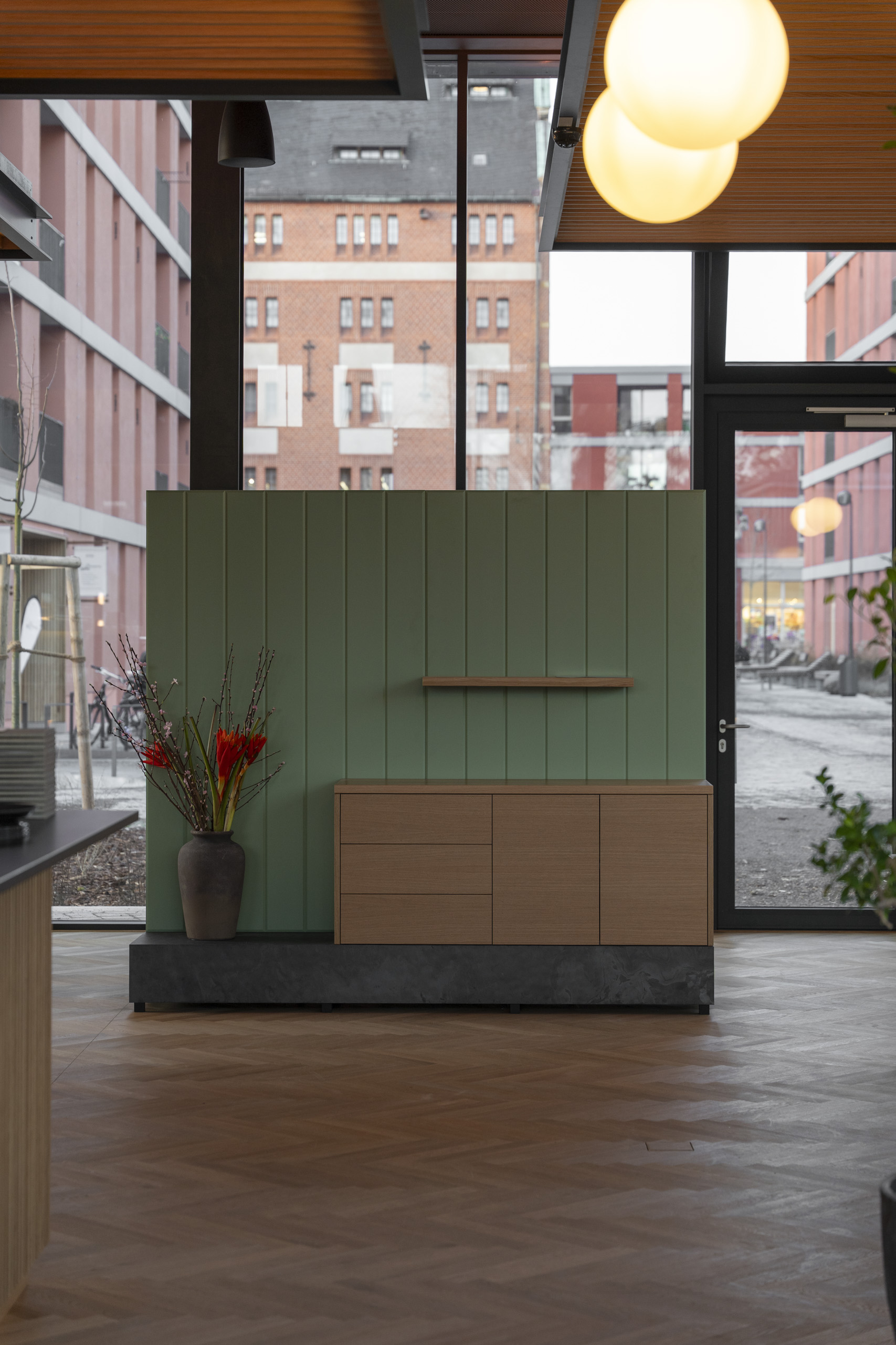 22Interior Restaurant