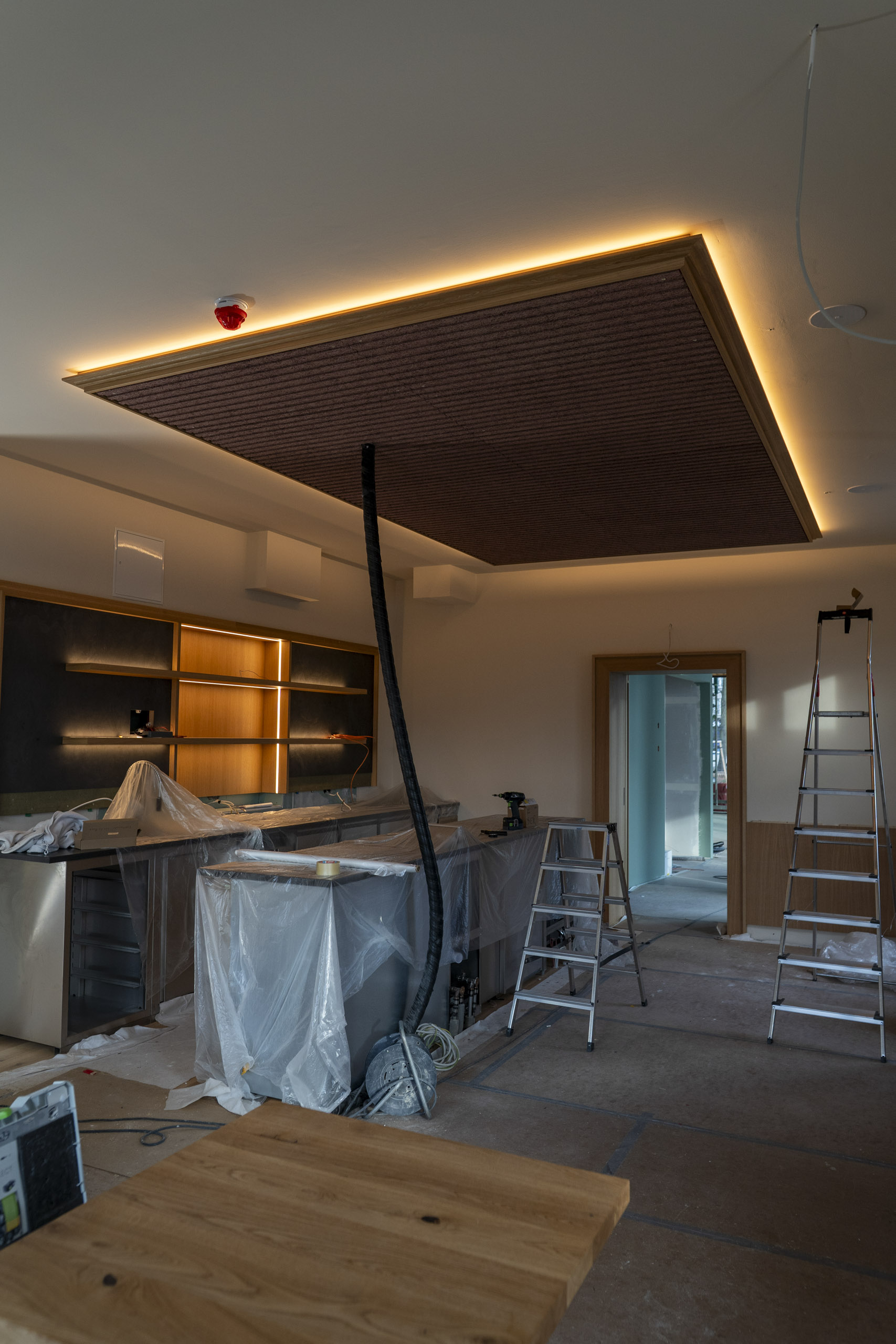 3Interior Restaurant bar