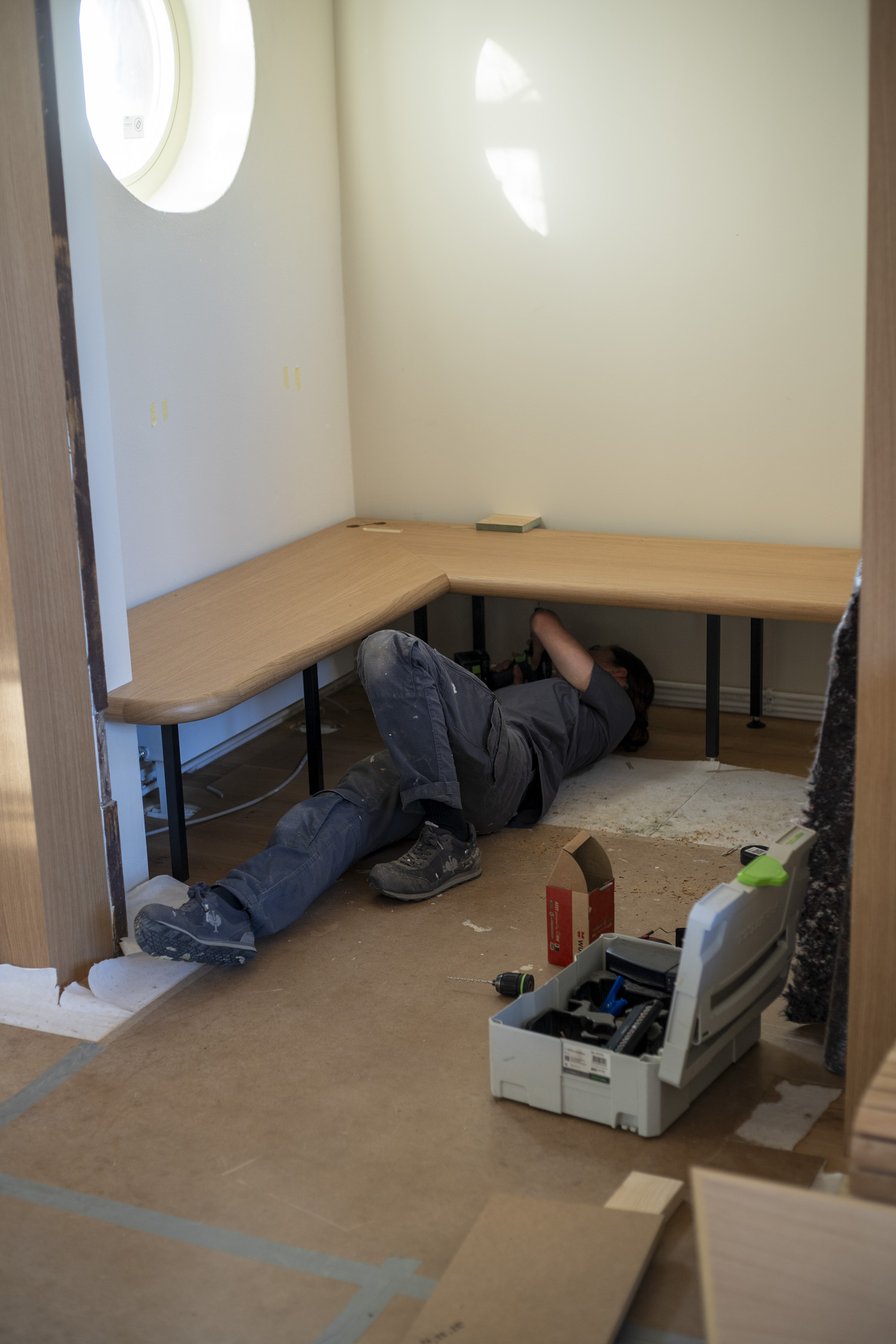 6Interior Restaurant bar